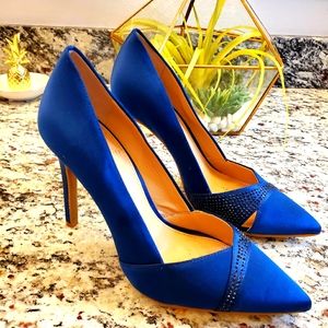 Navy blue heels